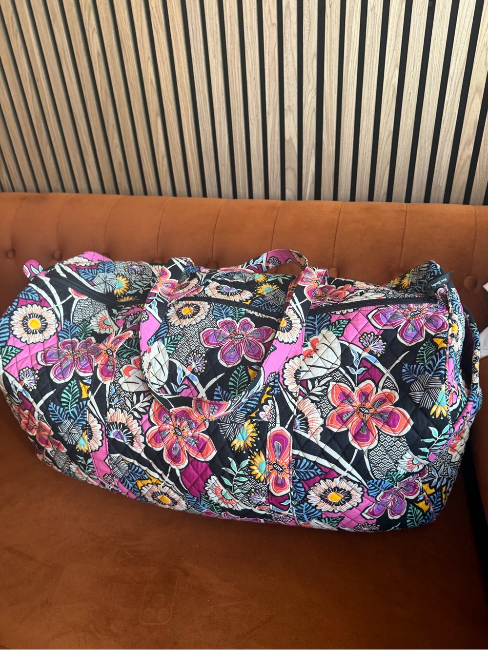 The Vera Bradley XL Traveler Duffel in Kauai Floral - Picture 2 of 4